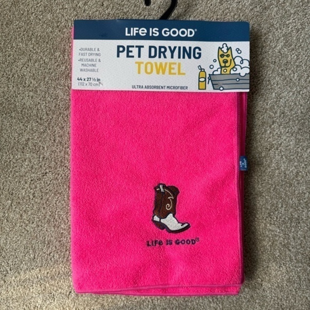NWT Life is Good hot pink pet drying towel with cowboy boot embroidered on front